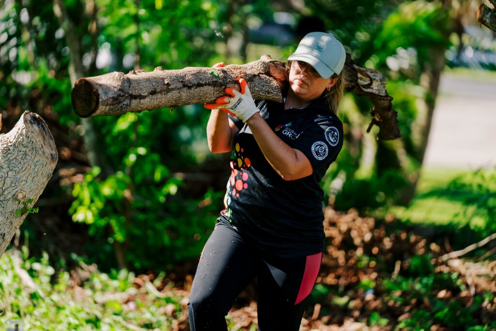 Picture of the G3 Conservation Corps at the Island Beautification event in Tamuning.